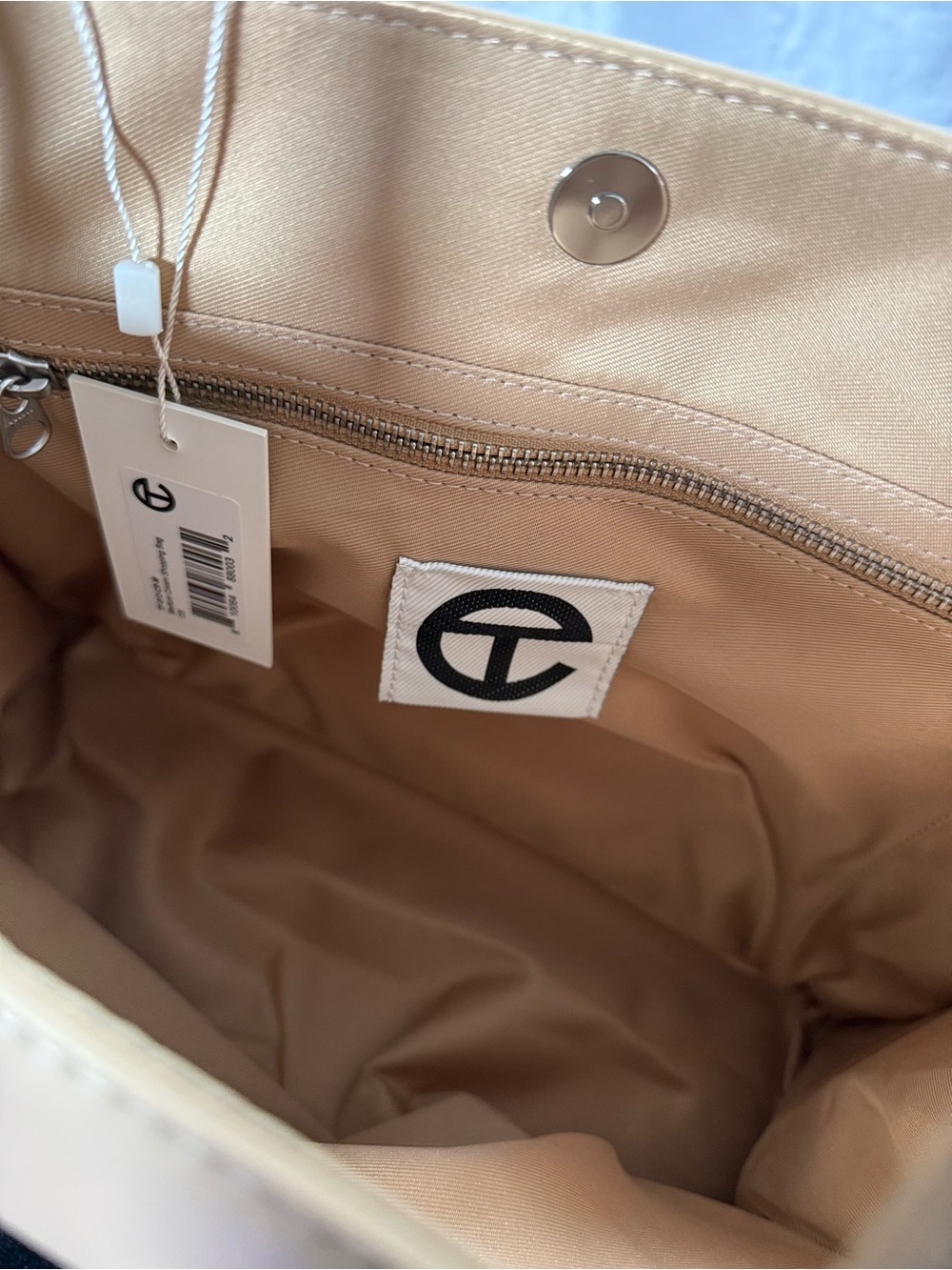 Telfar Bag - Picture 6 of 6
